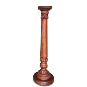 Chân nến Phục Sinh