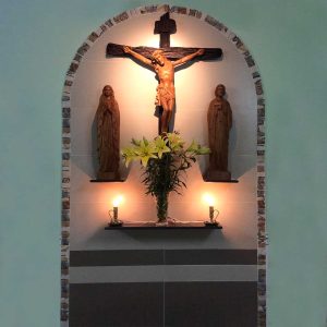 Bàn Thờ Chúa, kệ mộc đơn giản