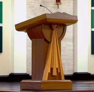 Bục giảng Công giáo Lịch sử và việc sử dụng nó trong thời hiện đại